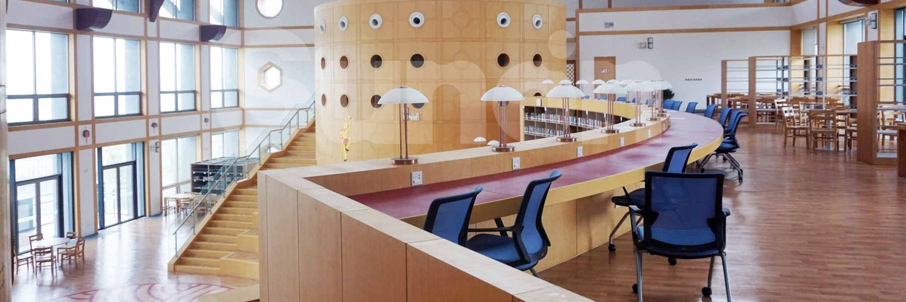 UWC世界联合学院阅览室 圣奥办公家具设计