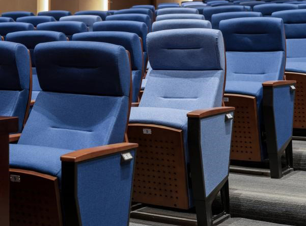 圣奥办公家具为龙成集团提供的联排座椅细节图 圣奥办公家具为龙成集团提供的联排座椅细节图