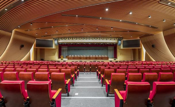 圣奥办公家具为平阳鳌江会展中心打造的专业报告厅实拍图 圣奥办公家具为平阳鳌江会展中心打造的专业报告厅实拍图