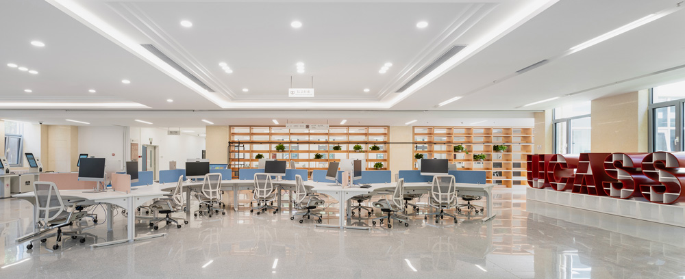 圣奥为中国社会科学院大学图书馆打造的办公空间实拍图 圣奥为中国社会科学院大学图书馆打造的办公空间实拍图