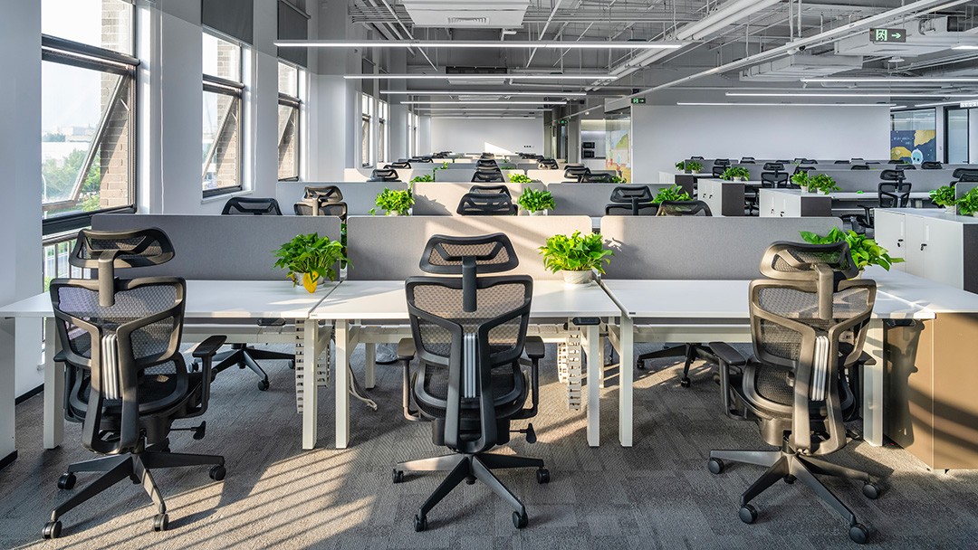 圣奥办公家具为某北京科技公司打造的职员空间实拍图 圣奥办公家具为某北京科技公司打造的职员空间实拍图