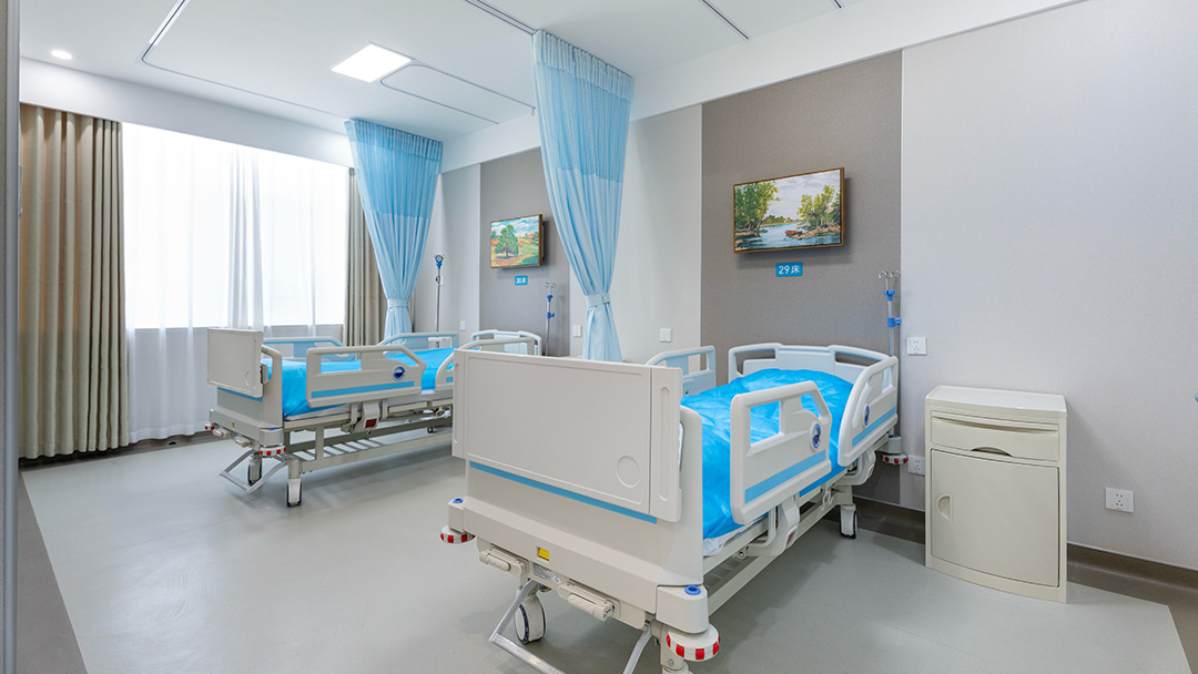 圣奥为西安大兴医院渭水园园区设计的VIP病房实拍图 圣奥为西安大兴医院渭水园园区设计的VIP病房实拍图