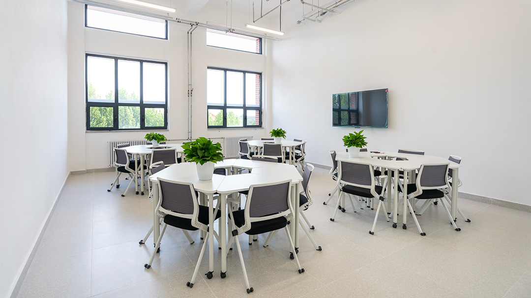 圣奥为中国科学院大学雁栖湖校区设计的阅览空间实拍图 圣奥为中国科学院大学雁栖湖校区设计的阅览空间实拍图