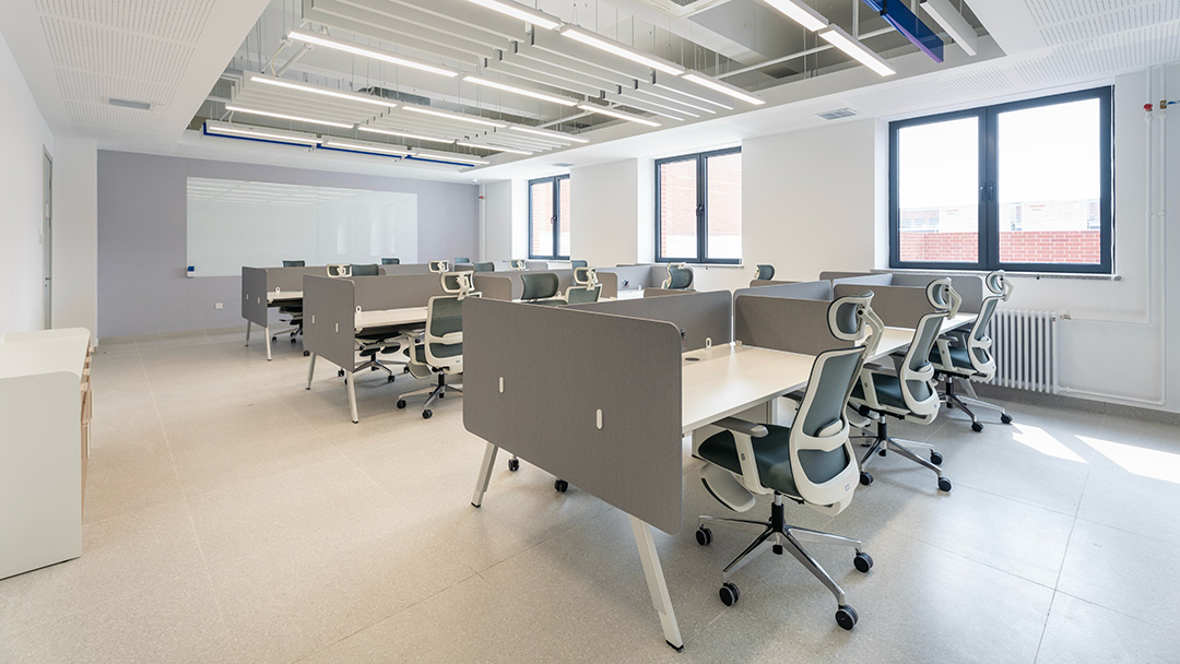 圣奥为中国科学院大学雁栖湖校区设计的职员空间实拍图 圣奥为中国科学院大学雁栖湖校区设计的职员空间实拍图