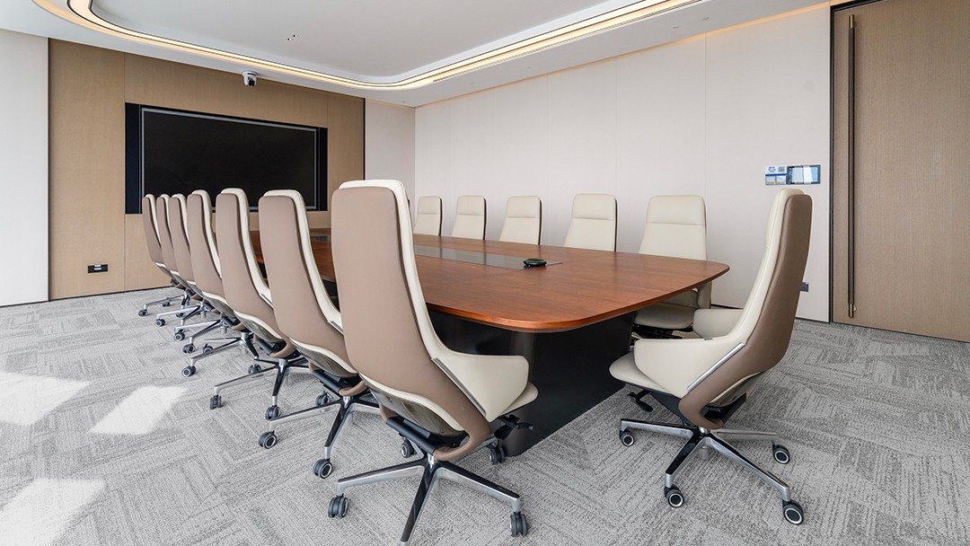 圣奥为华润雪花深圳总部打造的会议空间实拍图